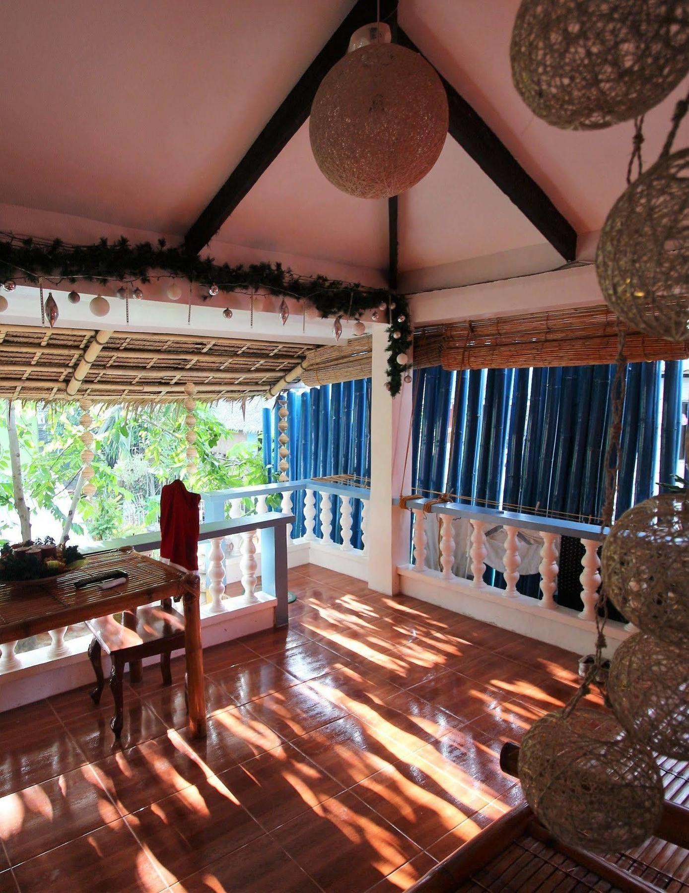 Blue Bamboo Hotel Balabag  Bagian luar foto